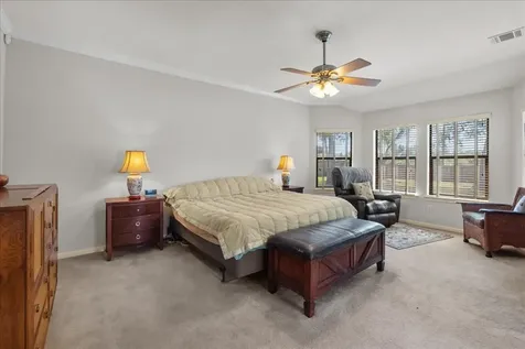 105 Canal Drive Friendswood TX 77546