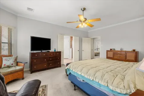 105 Canal Drive Friendswood TX 77546