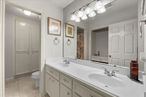 105 Canal Drive Friendswood TX 77546