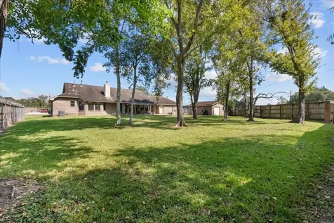 105 Canal Drive Friendswood TX 77546