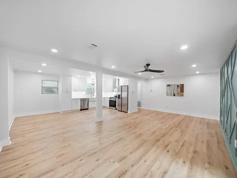5203 Brookmeade Drive Houston TX 77045
