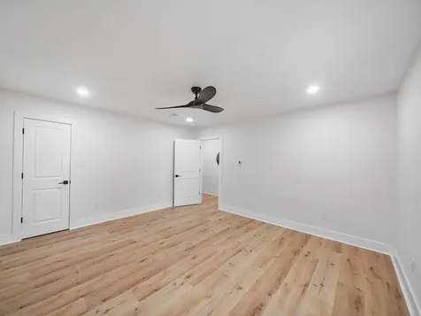 5203 Brookmeade Drive Houston TX 77045