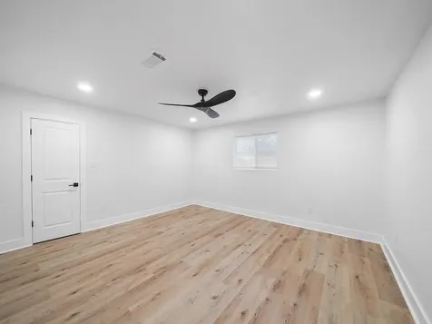 5203 Brookmeade Drive Houston TX 77045