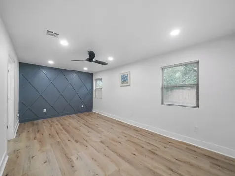 5203 Brookmeade Drive Houston TX 77045