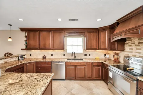 8114 Beach Haven Drive Baytown TX 77523