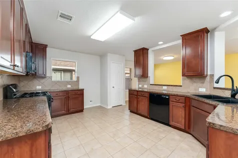 4700 Lake Line Court Alvin TX 77511