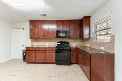 4700 Lake Line Court Alvin TX 77511