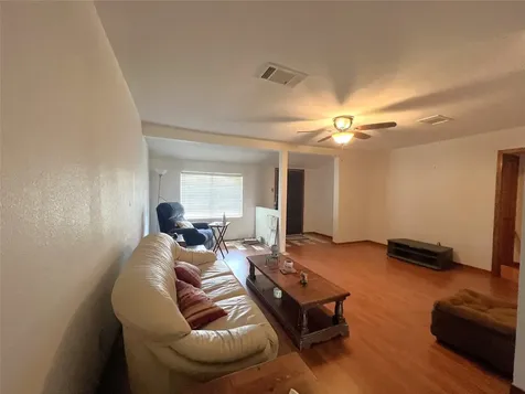 6735 Highway 36 Jones Creek TX 77541