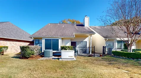 3011 Flower Field Lane Pearland TX 77584