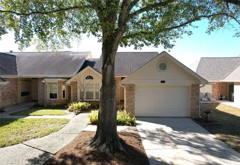 3011 Flower Field Lane Pearland TX 77584