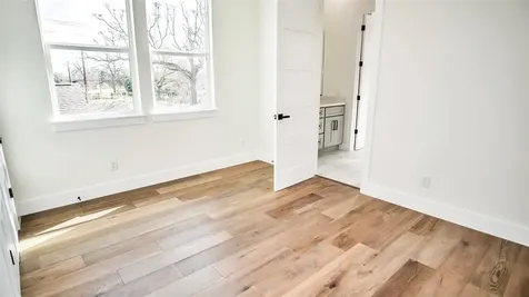 1508 Weiss Street Houston TX 77009