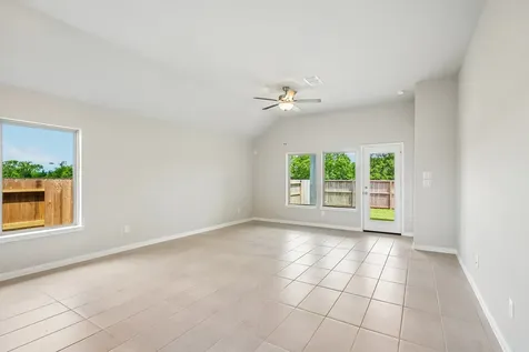 739 Hidden Meadow Street Rosharon TX 77583