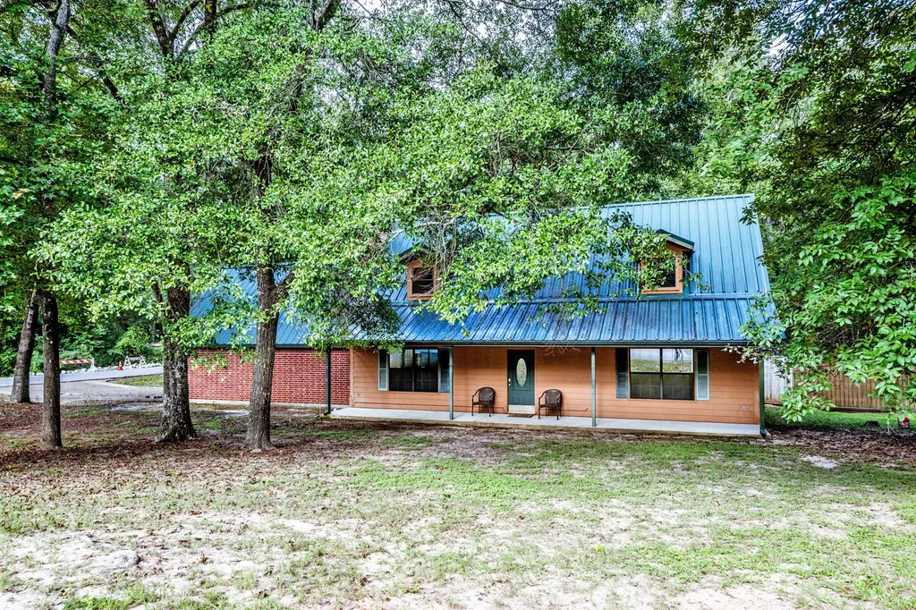 3660 Red Bud Lane Huntsville TX 77340