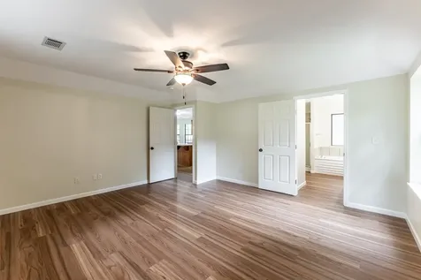 3660 Red Bud Lane Huntsville TX 77340