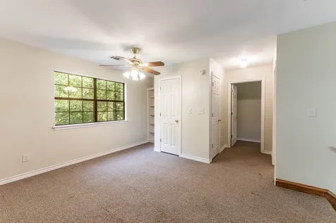 3660 Red Bud Lane Huntsville TX 77340
