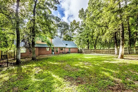 3660 Red Bud Lane Huntsville TX 77340