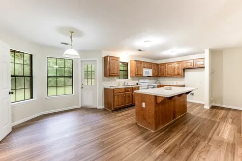 3660 Red Bud Lane Huntsville TX 77340
