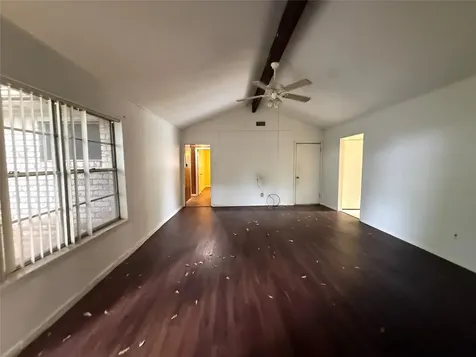 6742 Indian Lake Drive Houston TX 77489