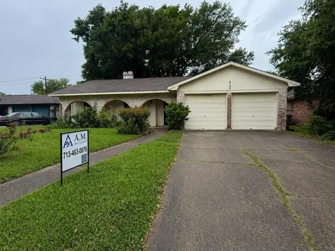 6742 Indian Lake Drive Houston TX 77489