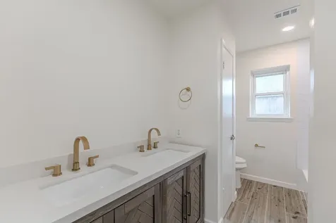 5819 Sunnygate Drive Spring TX 77373