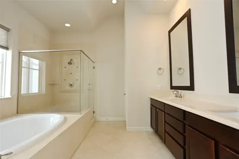 3226 Mckinney Avenue Houston TX 77003