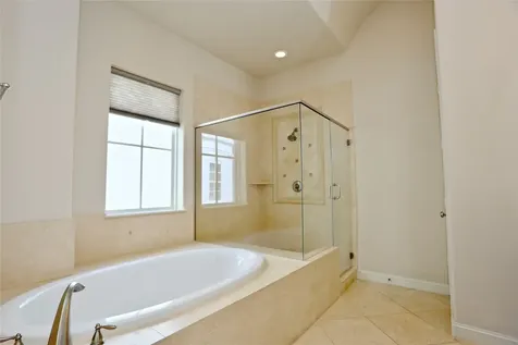 3226 Mckinney Avenue Houston TX 77003