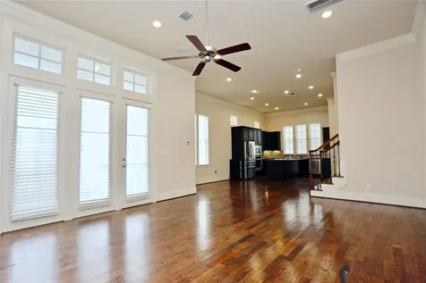 3226 Mckinney Avenue Houston TX 77003