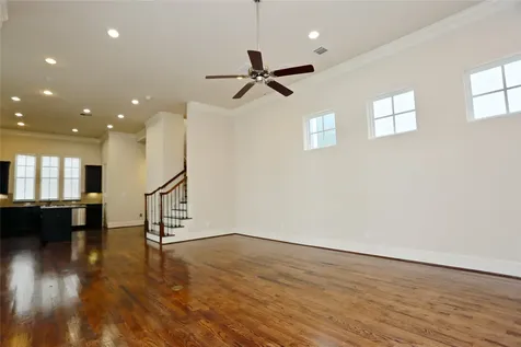 3226 Mckinney Avenue Houston TX 77003