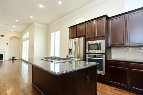 3226 Mckinney Avenue Houston TX 77003