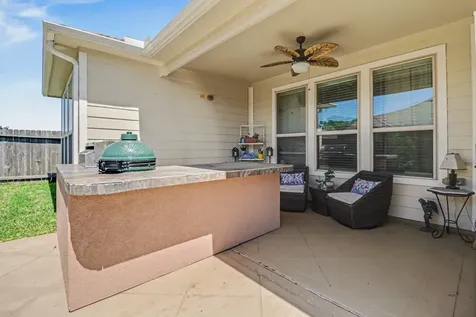 1542 Tuscan Village Drive League City TX 77573