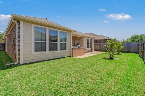 1542 Tuscan Village Drive League City TX 77573