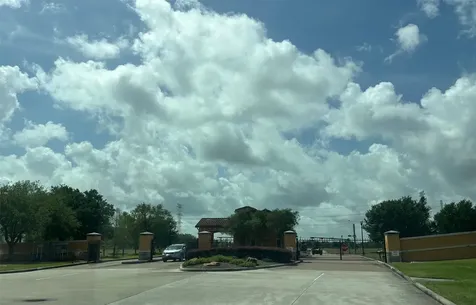 1542 Tuscan Village Drive League City TX 77573