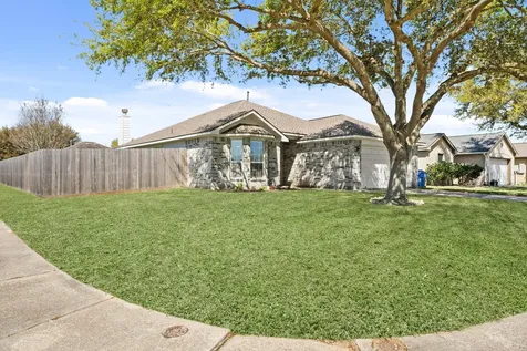 23 N Golden Oak Drive Texas City TX 77591