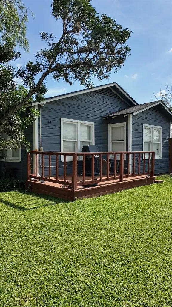 305 Dunn Street Cuero TX 77954