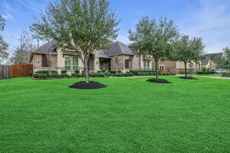 2119 Barton Woods Boulevard Conroe TX 77301