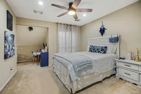 819 Davis Road League City TX 77573