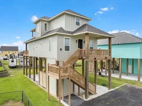 1998 Royalville Court Crystal Beach TX 77650