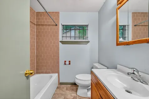 5725 Melanite Avenue Houston TX 77053