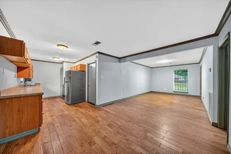 5725 Melanite Avenue Houston TX 77053