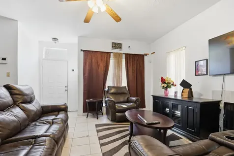 8320 Wild Rose Street 4b Houston TX 77083