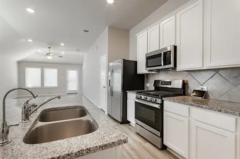 445 Camas Creek Lane Magnolia TX 77354