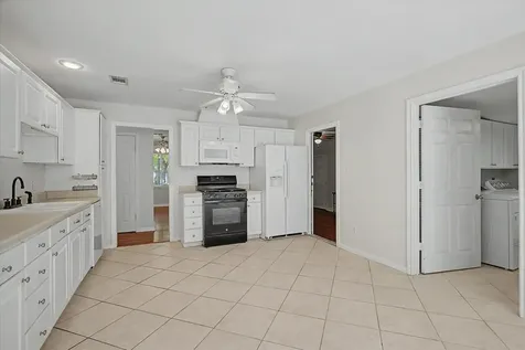 413 Farrer Street Angleton TX 77515