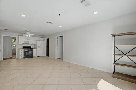 413 Farrer Street Angleton TX 77515