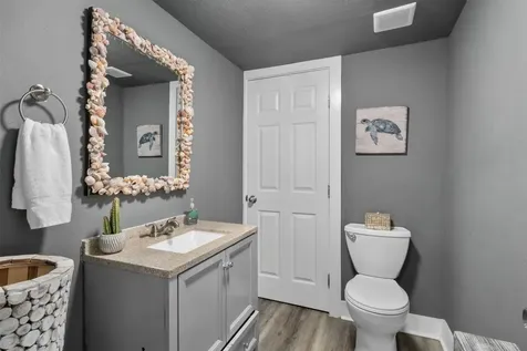3218 Avenue Q 1/2 Galveston TX 77550