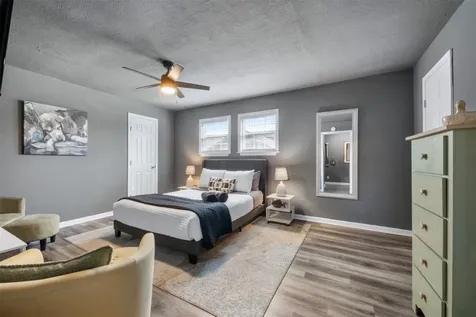 3218 Avenue Q 1/2 Galveston TX 77550