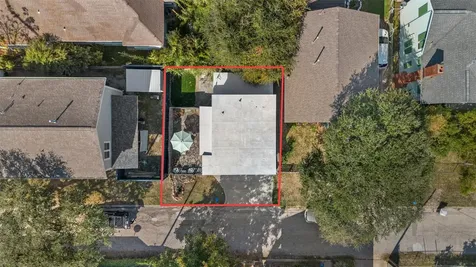 3218 Avenue Q 1/2 Galveston TX 77550