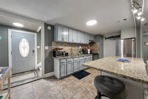 3218 Avenue Q 1/2 Galveston TX 77550