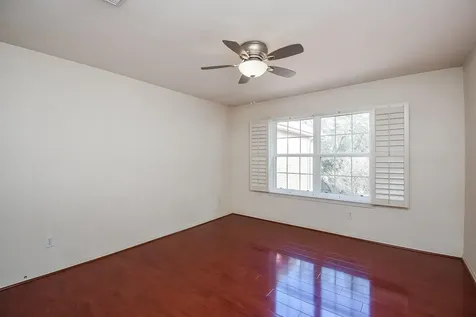 13646 Garden Grove Court Houston TX 77082