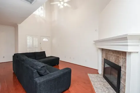 13646 Garden Grove Court Houston TX 77082