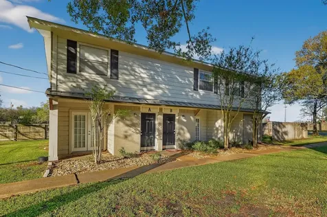 1400 Summit Street B College Station TX 77845